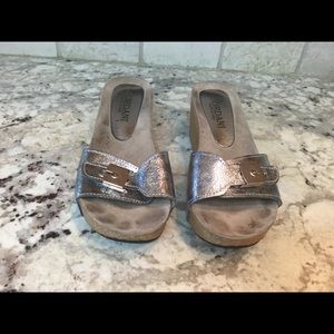 Cordani wedge sandal.